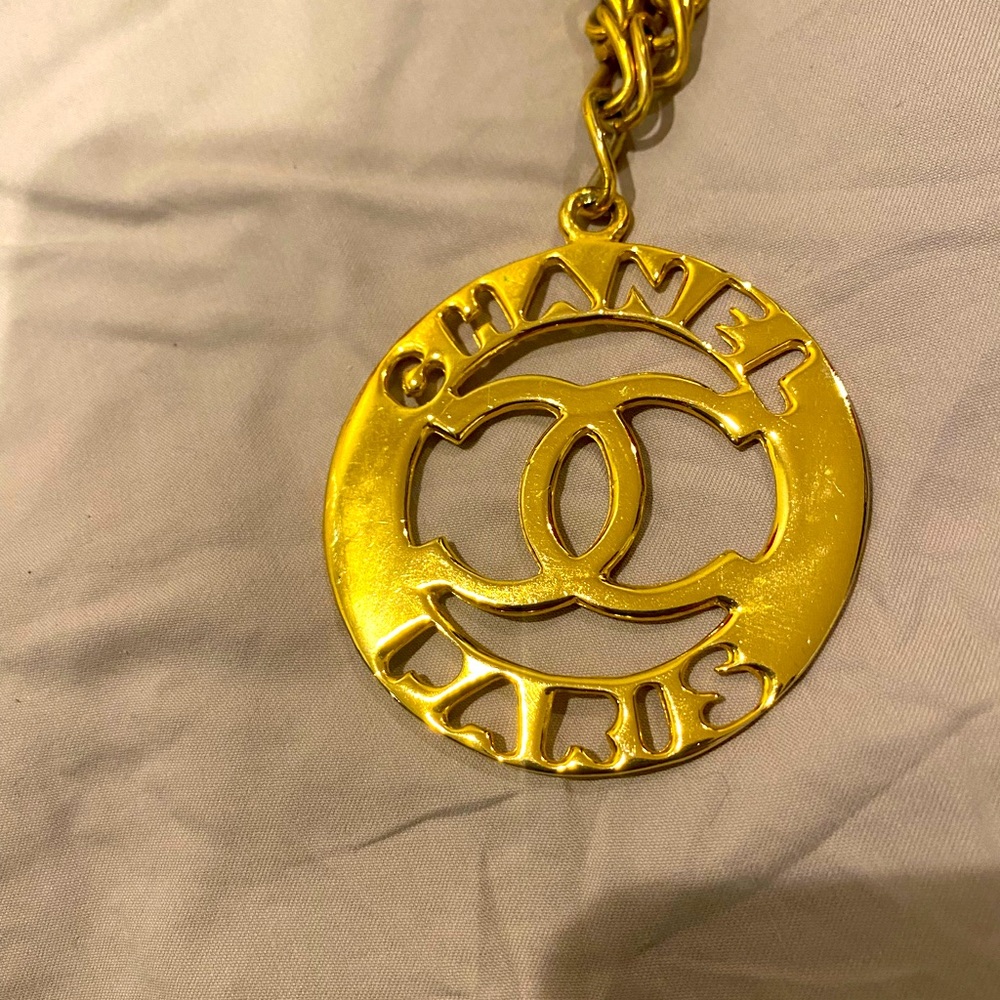 Chanel Vintage Pendant Necklace